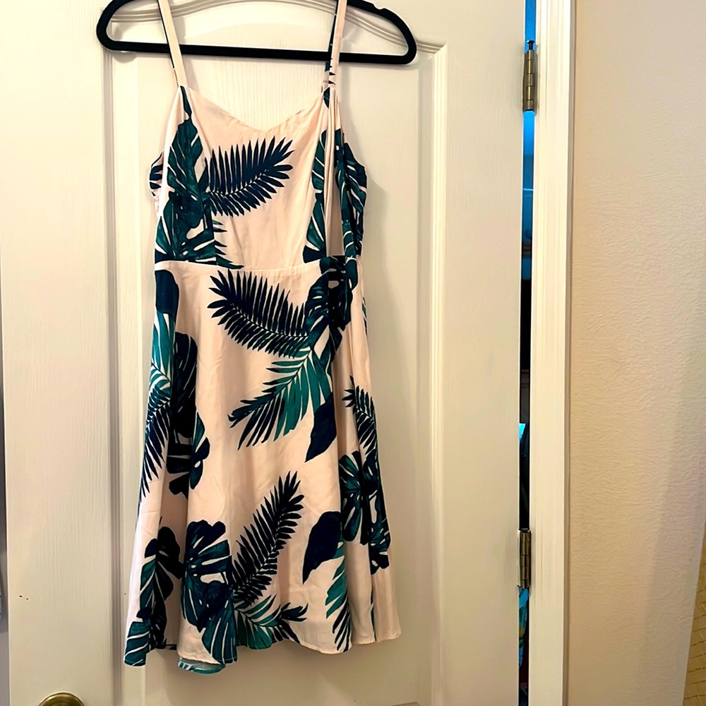 Old navy pink palm dress